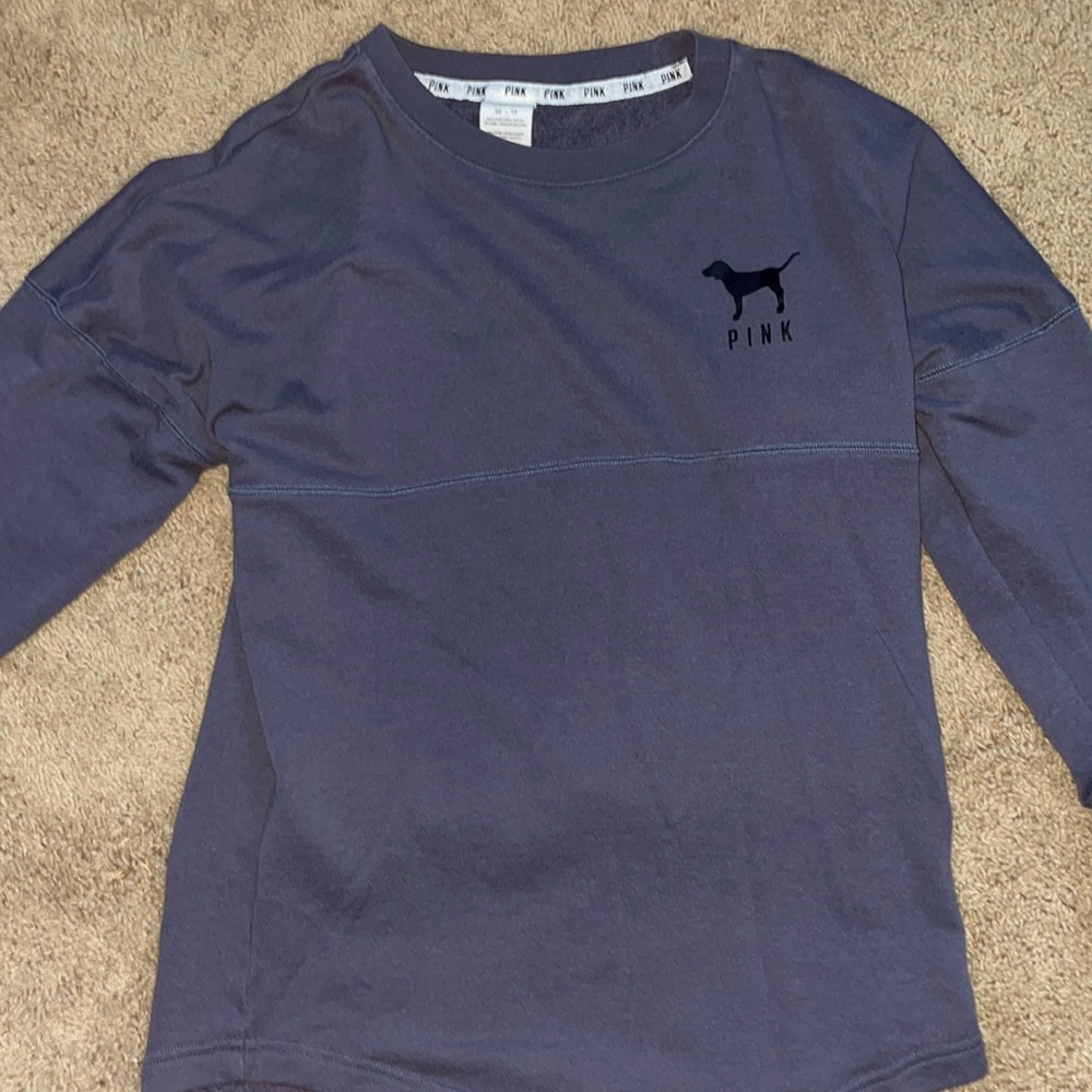 PINK Victoria’s secret long sleeve T. Size xs